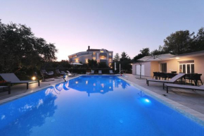 Villa Adrian